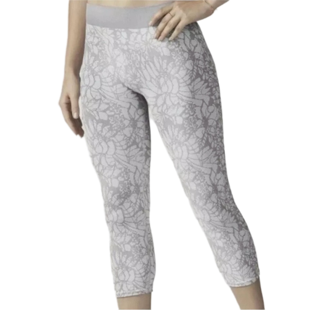 Fabletics Seamless Sebastian Floral Capri Leggings Medium